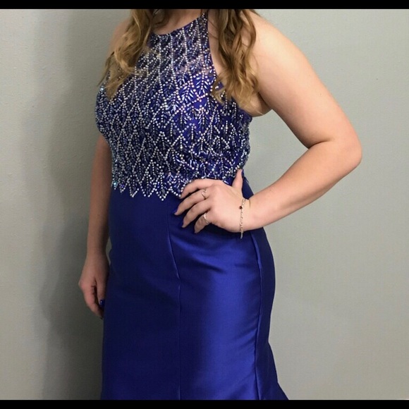 Prom dress - Picture 3 of 5